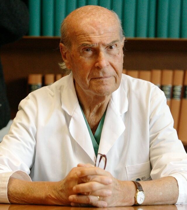 Doctor Orthopedist Antonio Bezamat