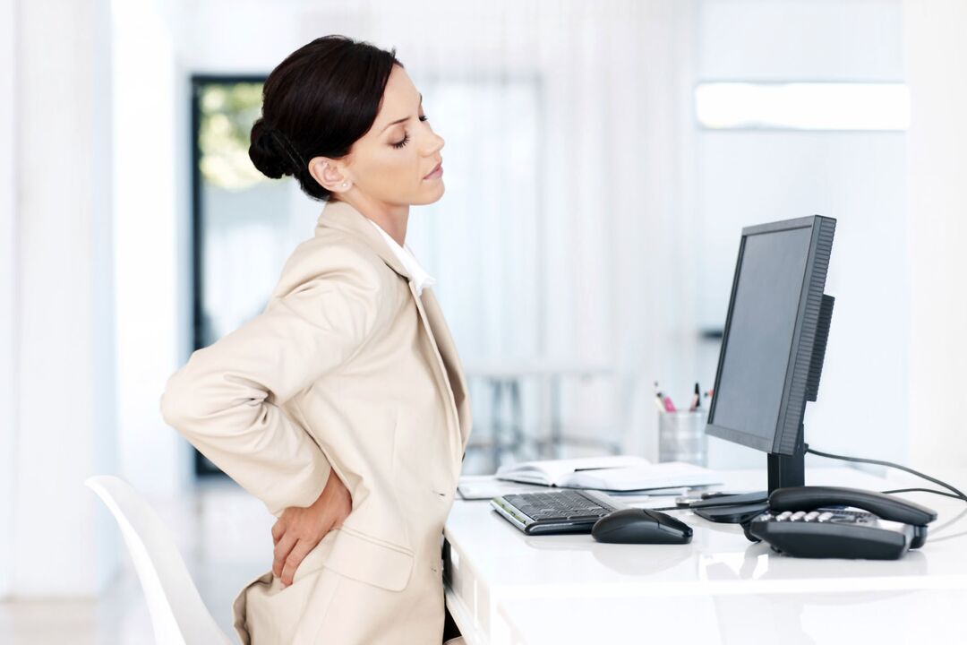 Sedentary work as a cause of the development of osteochondrosis of the neck.